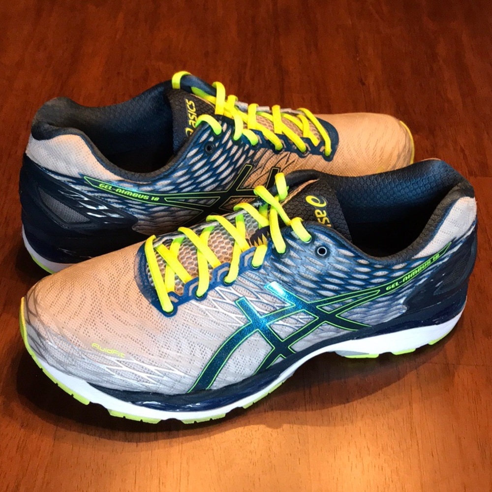Men’s Asics Gel Nimbus 18 Size 10.5 Wide (4E)
